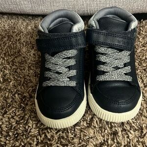 Great boots for winter for your little one!  Barely worn, size 7C